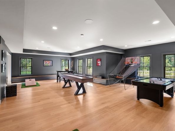12 Ariana Ln, Norfolk MA 02056