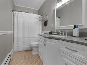 24 Minot St, Reading MA 01867