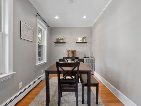 24 Minot St, Reading MA 01867