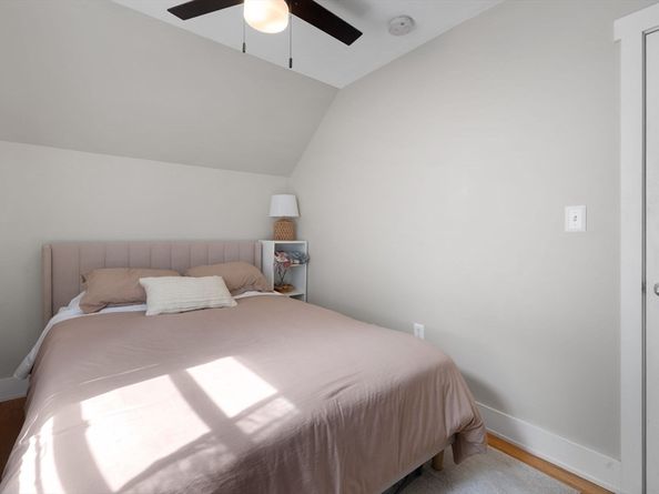 24 Minot St, Reading MA 01867