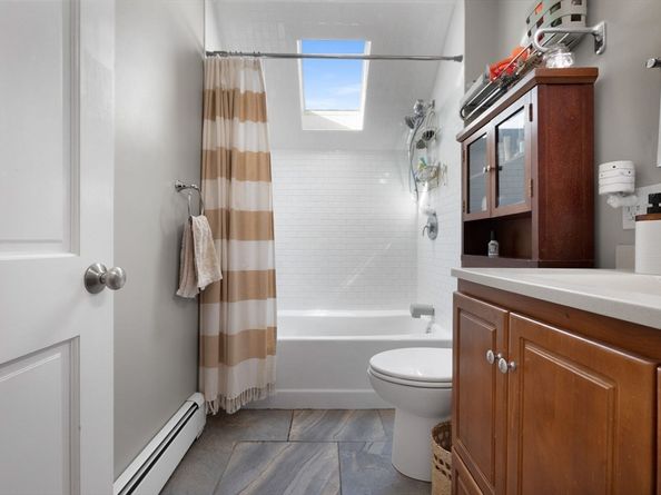 24 Minot St, Reading MA 01867