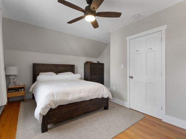 24 Minot St, Reading MA 01867