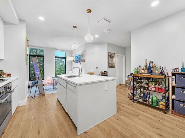 191 Washington St 421, Boston MA 02135