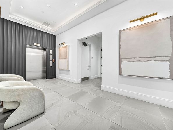 191 Washington St 421, Boston MA 02135