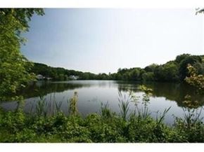 116 Lake Shore Road 4, Boston MA 02135