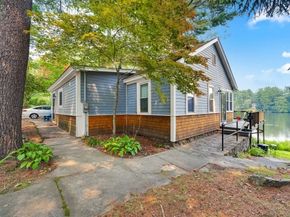 68 Lake Avenue, Leicester MA 01524