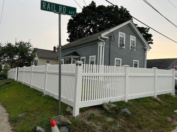 135 N Main St, Webster MA 01570