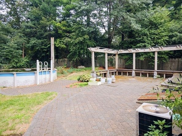 169 Pond Street, Holbrook MA 02343