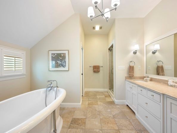 137 Fairoaks Ln, Cohasset MA 02025