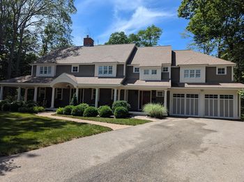 137 Fairoaks Ln