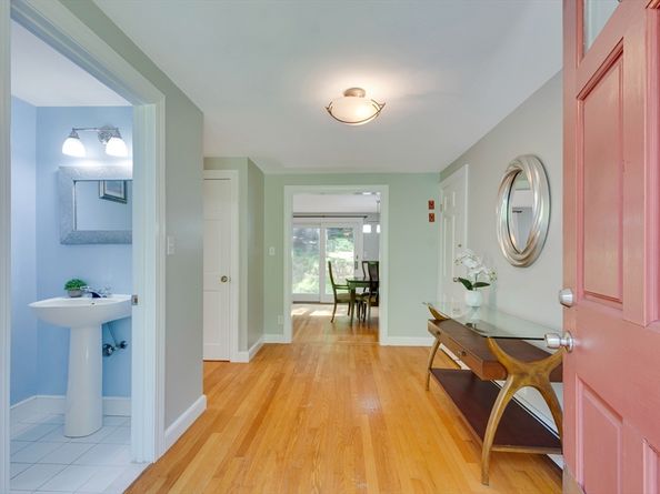 260 Cochituate Rd, Wayland MA 01778