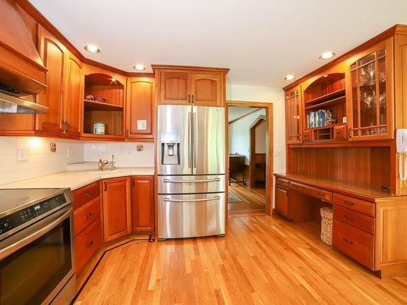 493 Salisbury Street, Worcester MA 01609