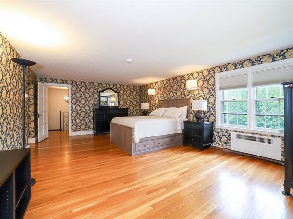 493 Salisbury Street, Worcester MA 01609