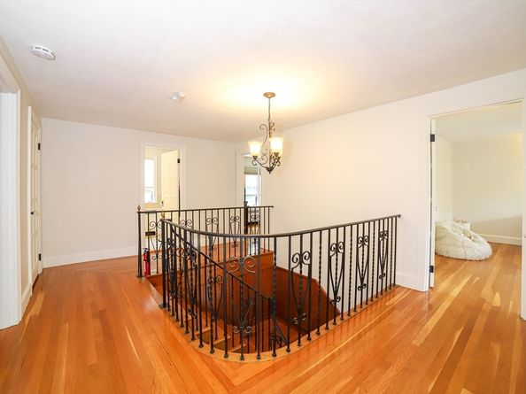 493 Salisbury Street, Worcester MA 01609