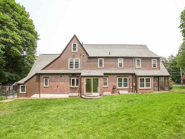 493 Salisbury Street, Worcester MA 01609