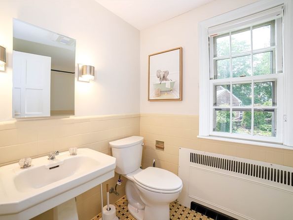 493 Salisbury Street, Worcester MA 01609