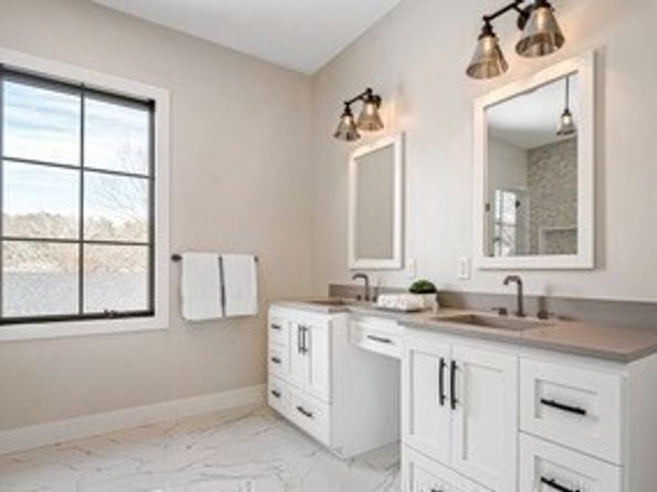 741 Boston Post Rd, Weston MA 02493