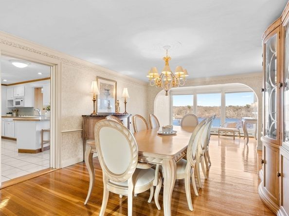 335 Mystic St A, Arlington MA 02474