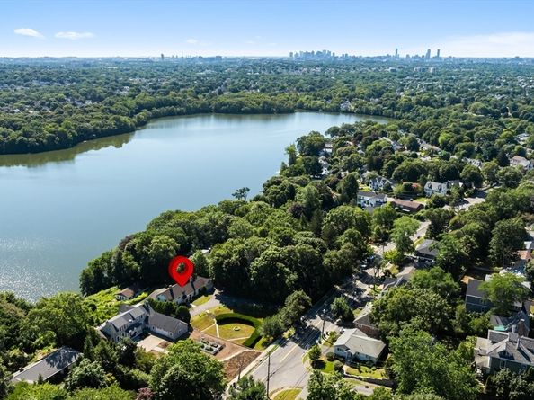 335 Mystic St A, Arlington MA 02474
