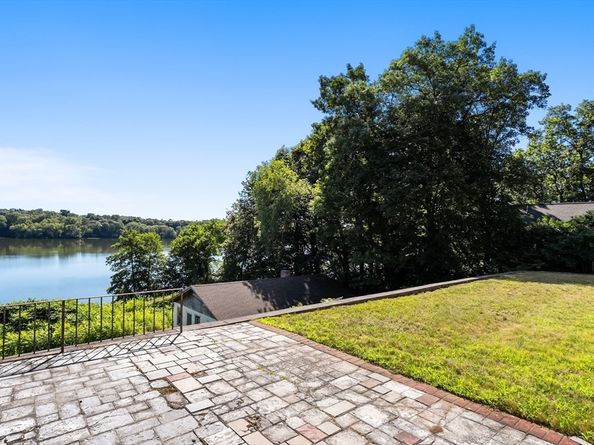 335 Mystic St A, Arlington MA 02474