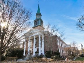391 Walnut St 5, Newton MA 02460