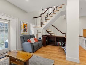 391 Walnut St 5, Newton MA 02460