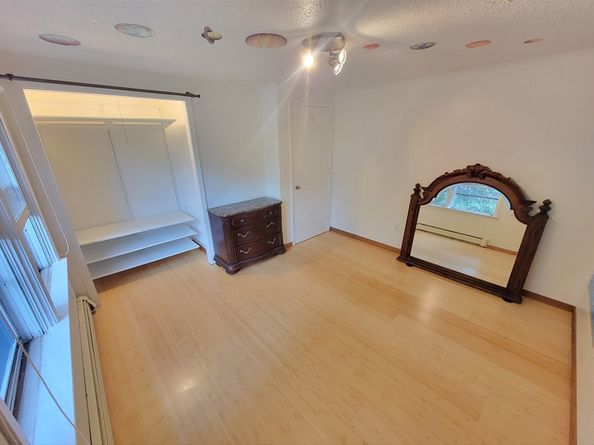 5 Damico Dr, Marlborough MA 01752