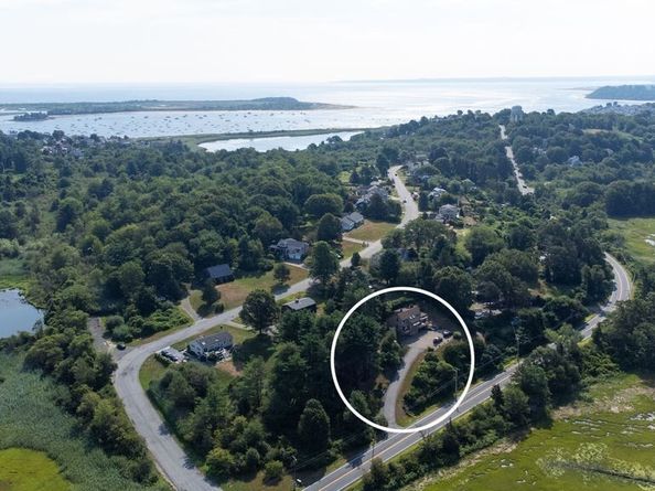 22 Little Neck Rd, Ipswich MA 01938