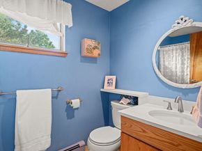 22 Little Neck Rd, Ipswich MA 01938