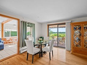 22 Little Neck Rd, Ipswich MA 01938