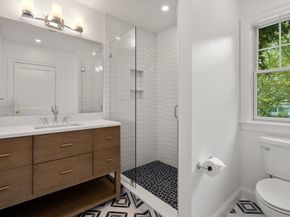 85 Naples Rd 2, Brookline MA 02446