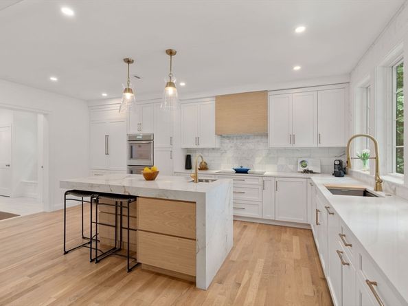 85 Naples Rd 2, Brookline MA 02446