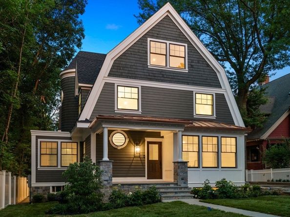 85 Naples Rd 2, Brookline MA 02446