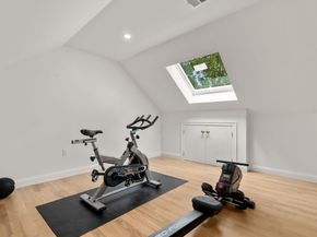 85 Naples Rd 2, Brookline MA 02446