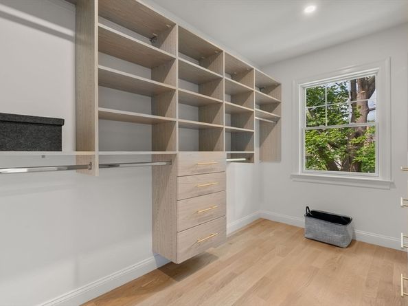 85 Naples Rd 2, Brookline MA 02446