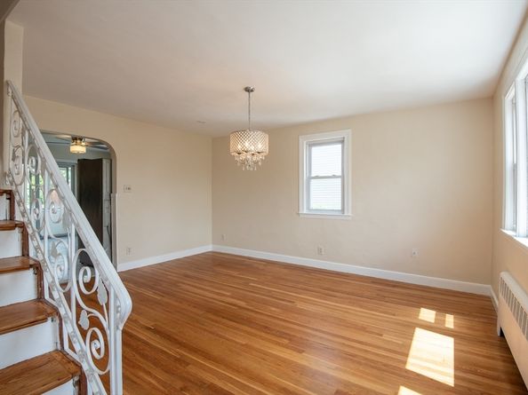 185 Suffolk Ave, Revere MA 02151