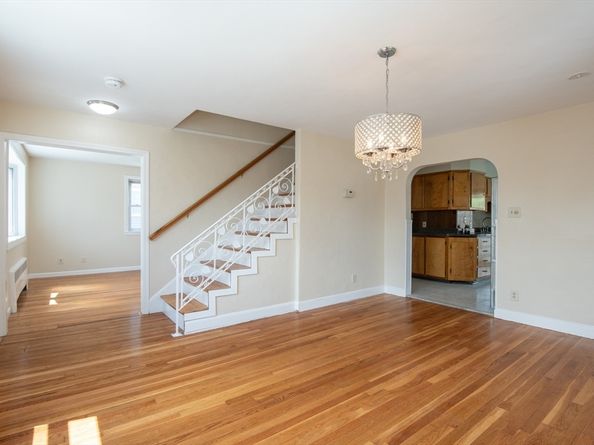 185 Suffolk Ave, Revere MA 02151