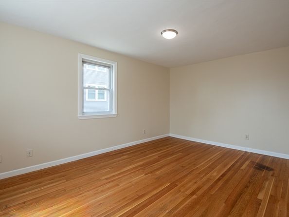 185 Suffolk Ave, Revere MA 02151