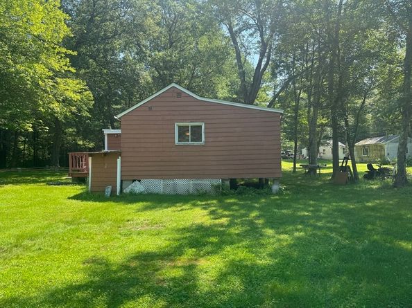9 Woloski Park, Middleboro MA 02346