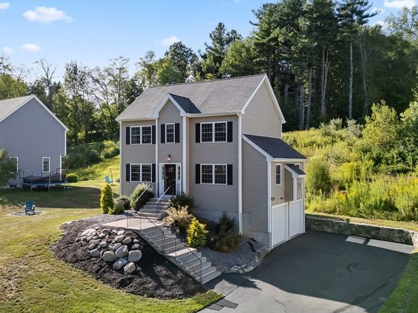 216 River St, Holden MA 01520