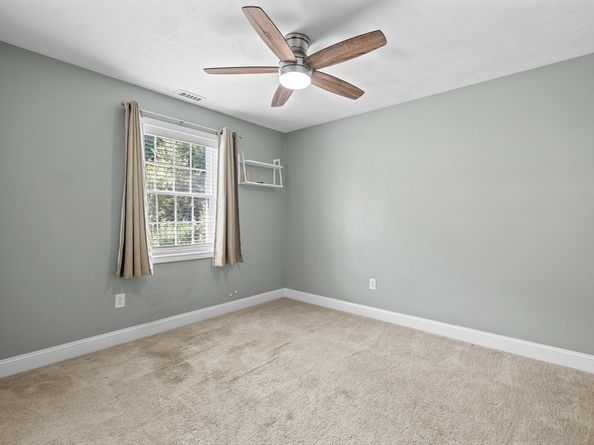 216 River St, Holden MA 01520