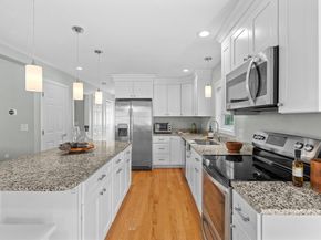 216 River St, Holden MA 01520