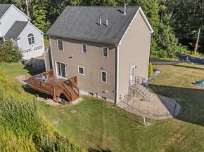 216 River St, Holden MA 01520