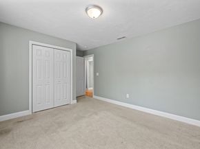 216 River St, Holden MA 01520