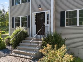 216 River St, Holden MA 01520