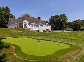 6 Lynbrook Rd, Southborough MA 01772