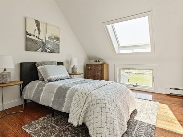 6 Lynbrook Rd, Southborough MA 01772
