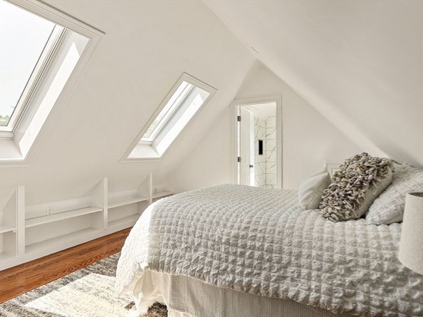 6 Lynbrook Rd, Southborough MA 01772