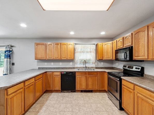 21 Sibley Rd, Winchendon MA 01475