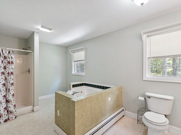 21 Sibley Rd, Winchendon MA 01475